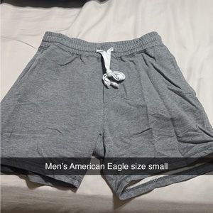 Men’s Gray American Eagle shorts size small